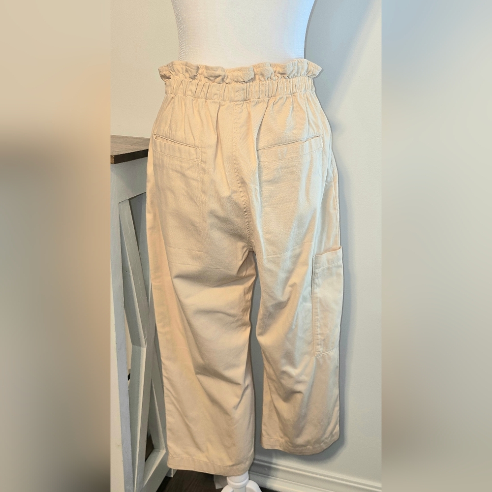 Anthropologie Beige Cargo-Style Capri Pants Women's Size Small - Picture 4 of 11